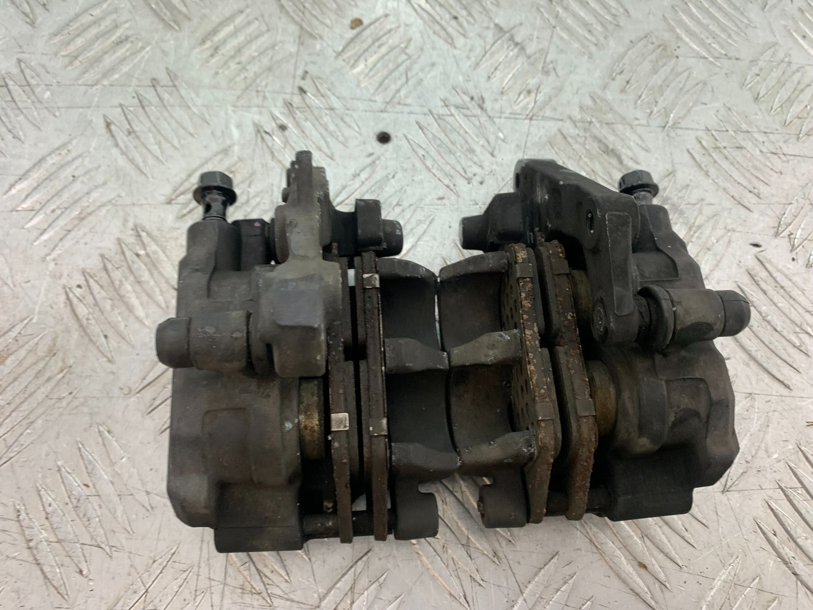 HONDA CB650F CB 650 FA-E FRONT BRAKE CALIPERS YEAR 2014-2017 (CMB1226)