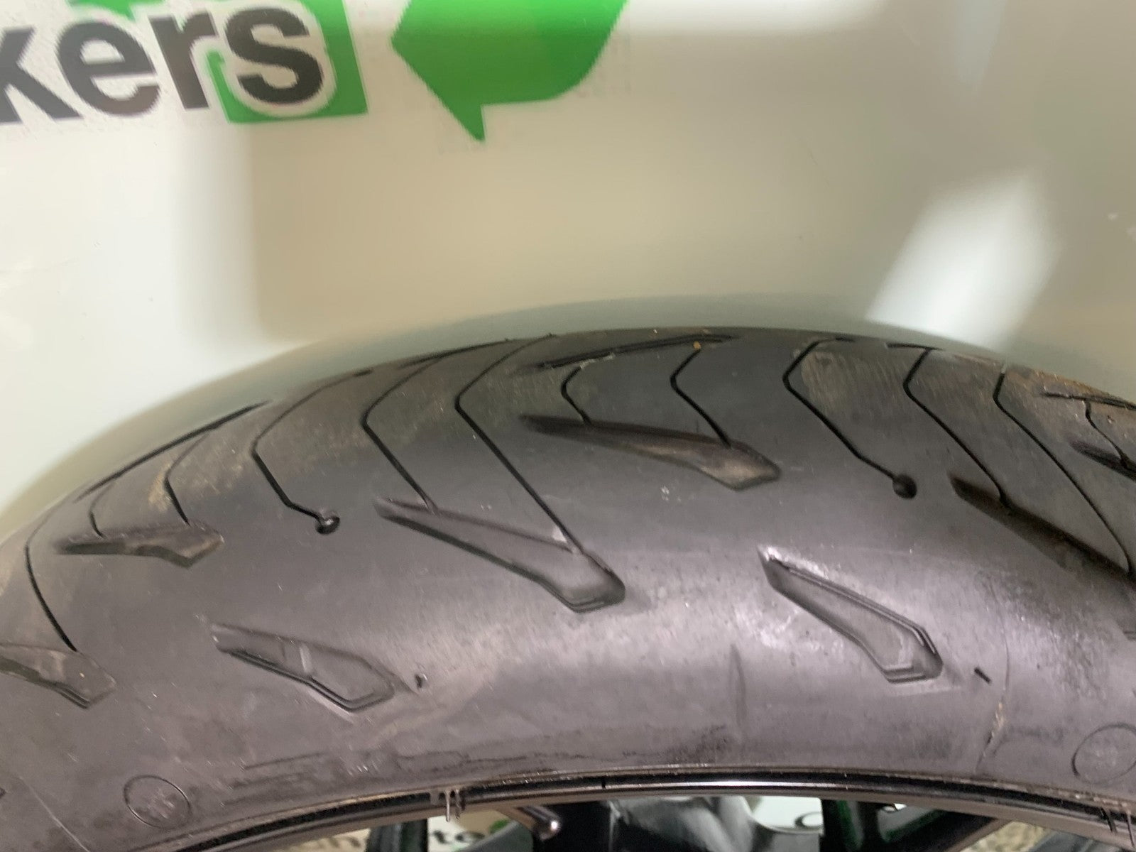 TRIUMPH TRIDENT 660 FRONT WHEEL (GOOD TYRE)   YEAR 2021-2024 (CMB1295)