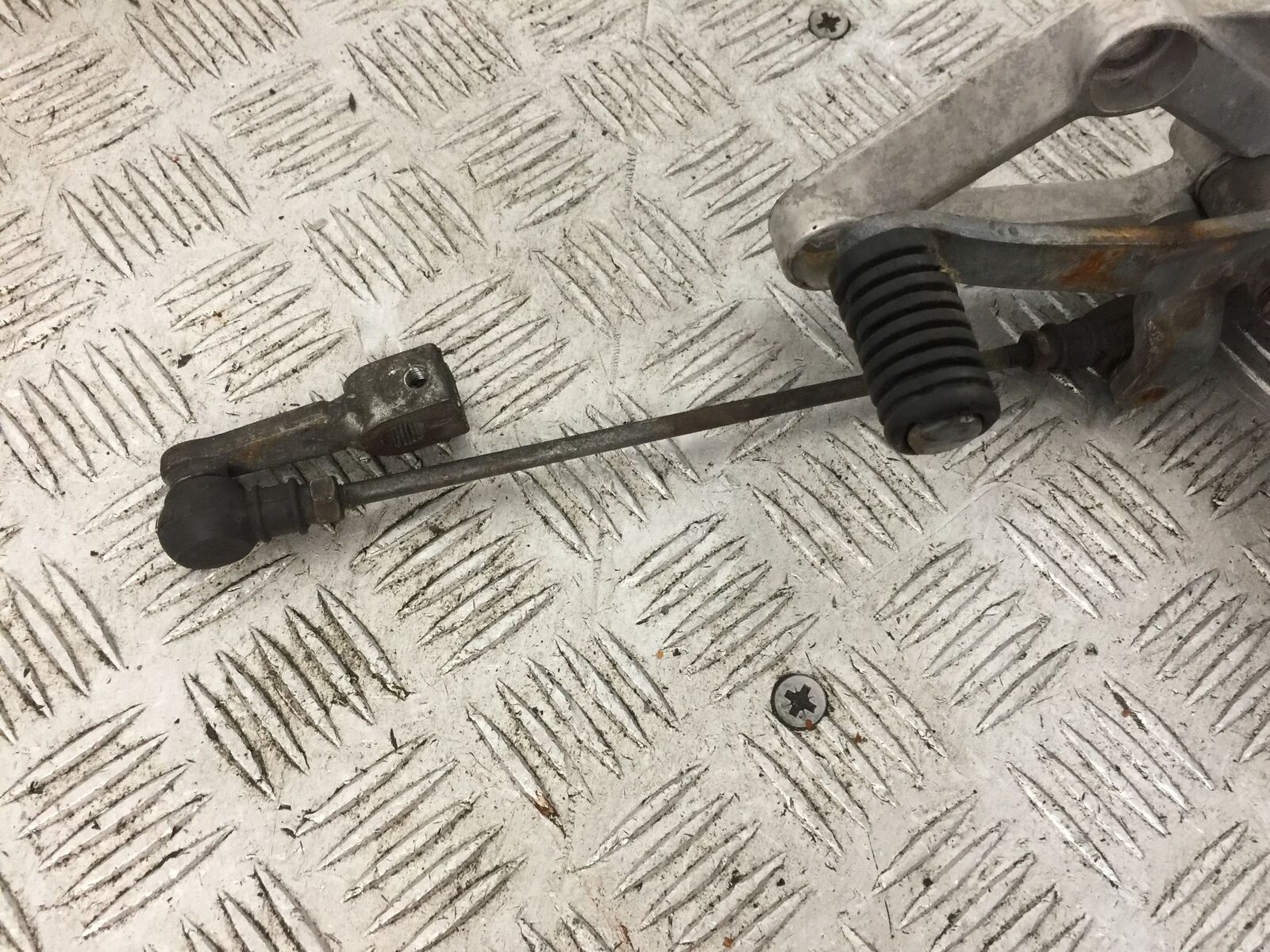 HONDA CBR600 CBR 600 FRONT LEFT HANGER  YEAR 1997-98 (STOCK 892)