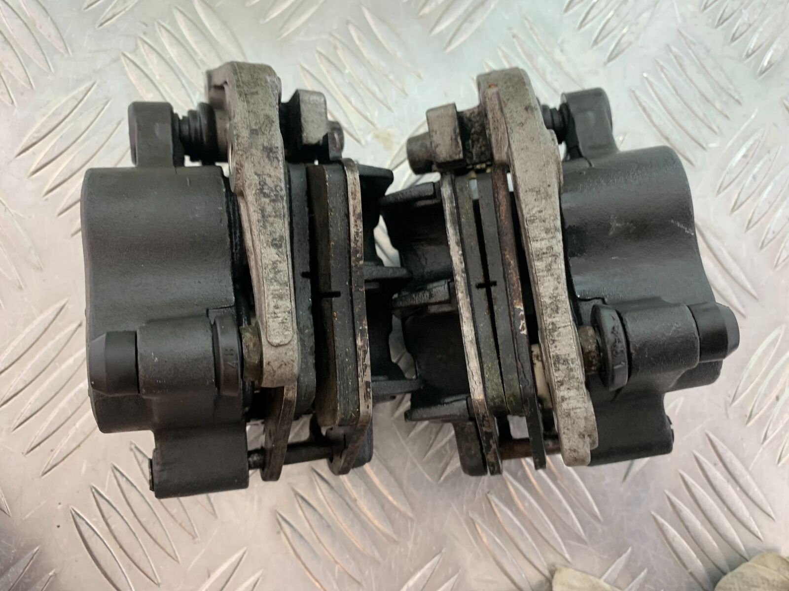 HONDA CB600 CB 600 HORNET FRONT BRAKE CALIPERS  YEAR 1998-2002 (CMB1011)