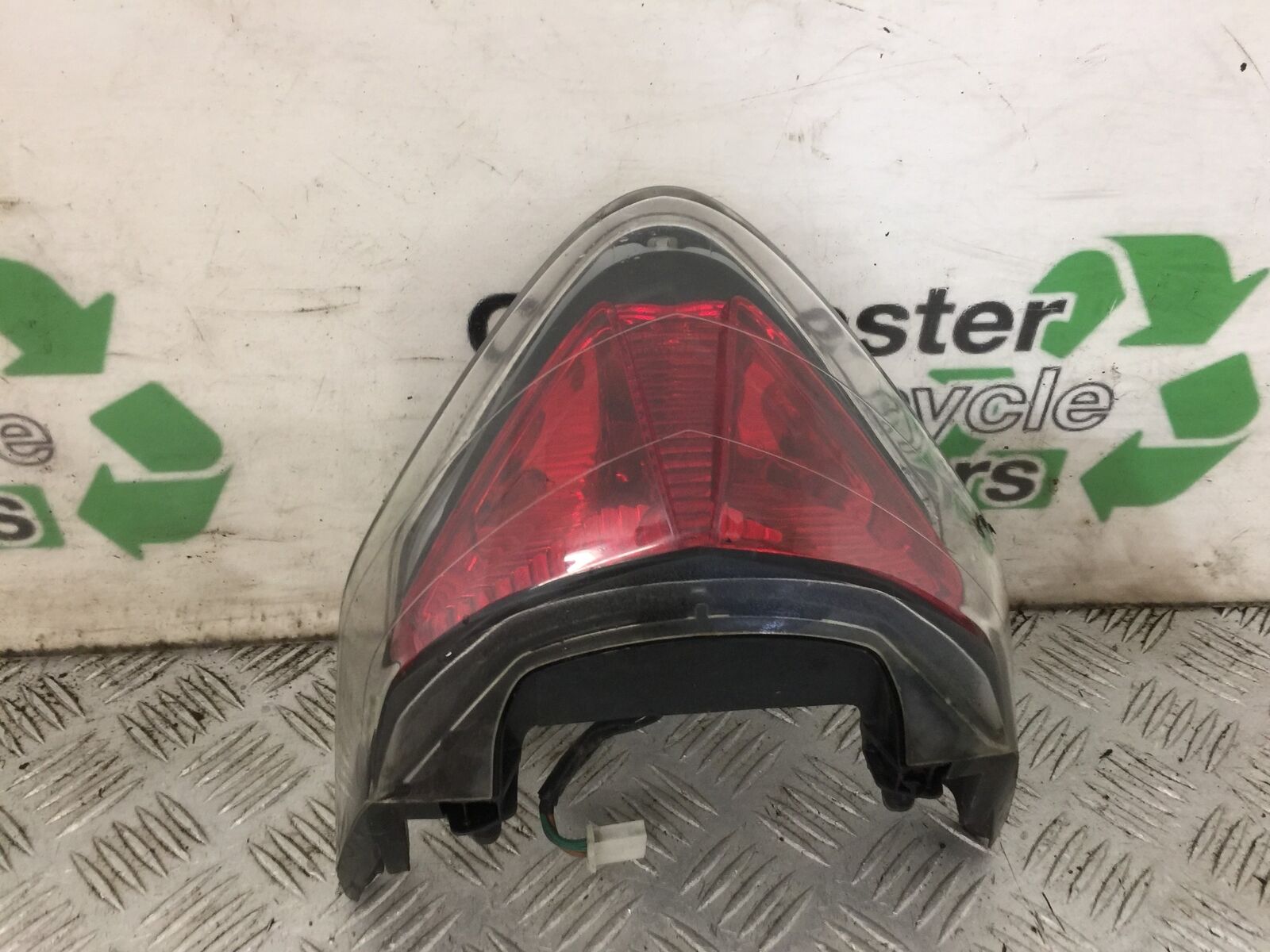 HONDA CBR125 CBR 125 REAR LIGHT YEAR 2007-10 (STOCK 884)