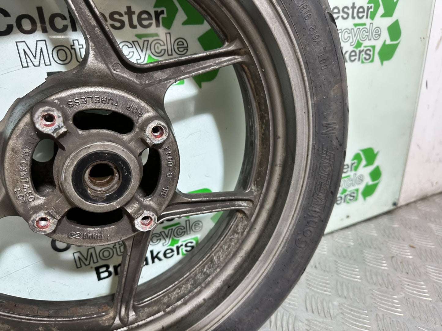 KAWASAKI ER6 F ER6F REAR WHEEL AND TYRE YEAR 2005-2008 (CMB1178)
