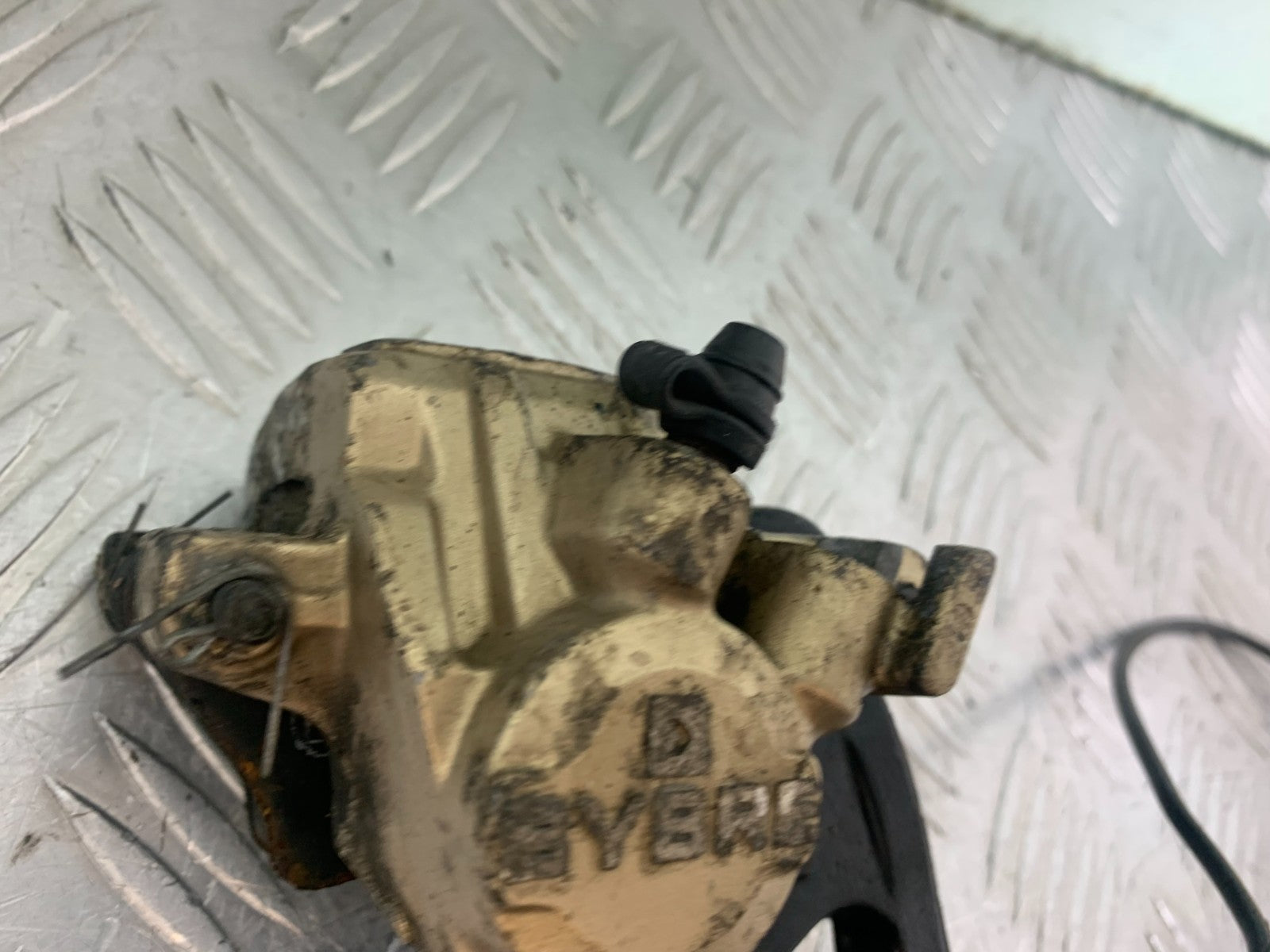 ROYAL ENFIELD HIMALAYAN 411 REAR BRAKE CALIPER  YEAR 2018-2023 (CMB1322)
