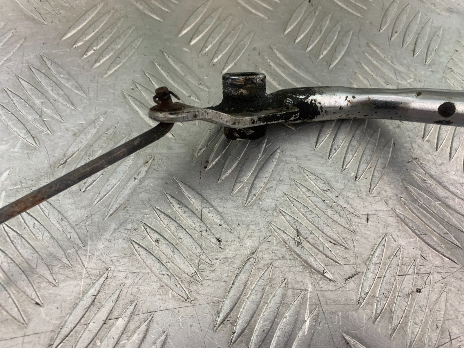 SUZUKI GP100 GP 100 REAR BRAKE PEDAL  YEAR 1978-1988 (CMB1259)