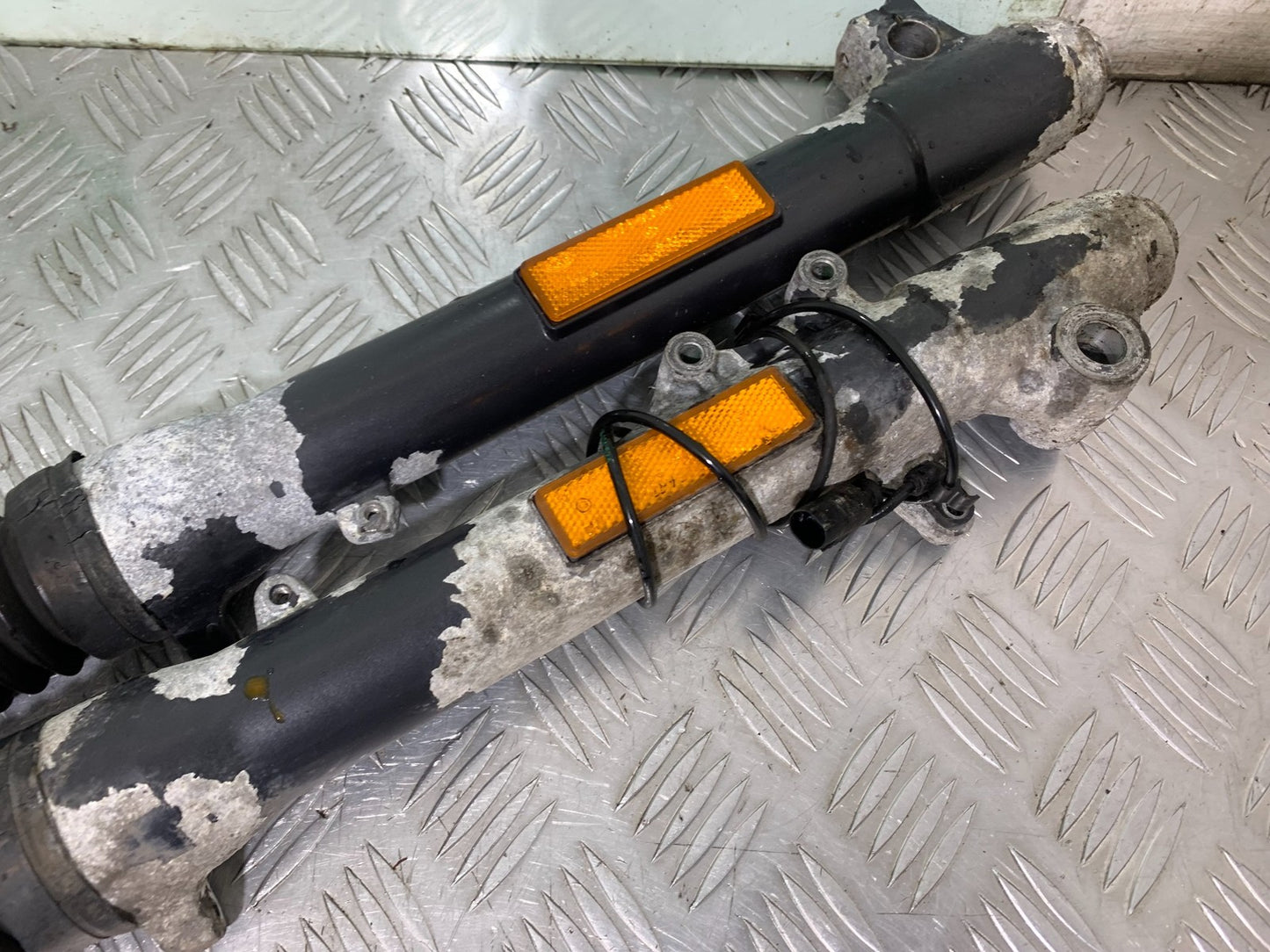 ROYAL ENFIELD HIMALAYAN 411 FORKS  YEAR 2018-2023 (CMB1279)