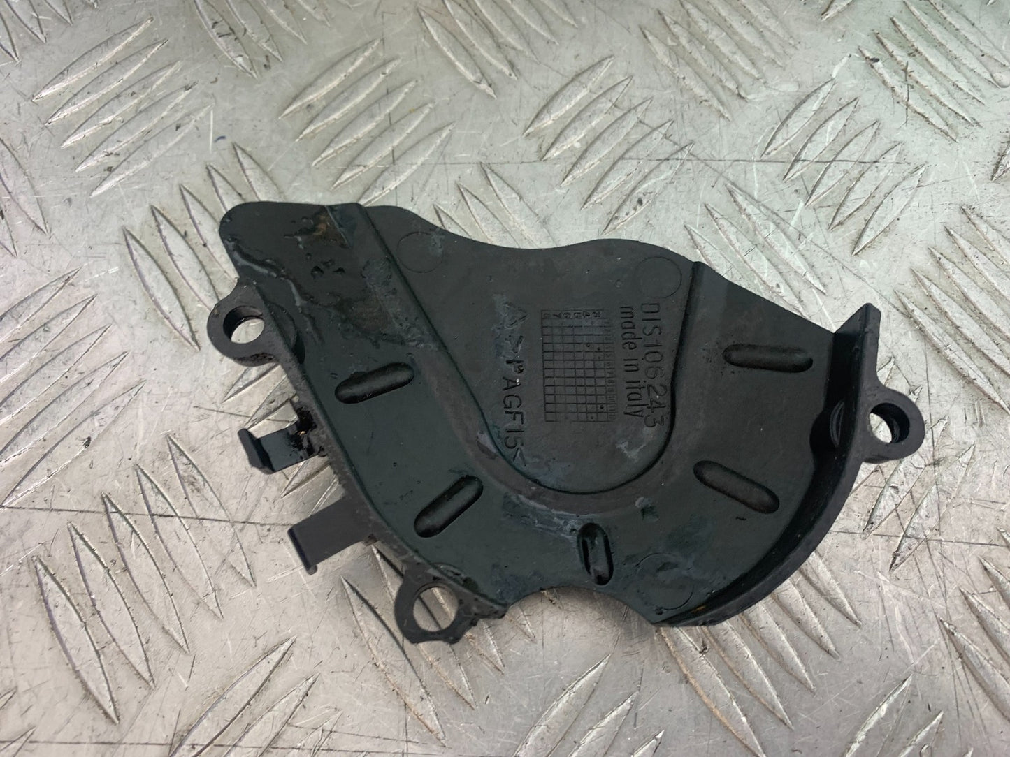 APRILIA RSV1000 R FACTORY MILLE SPROCKET COVER   2004-09 (CMB1203)