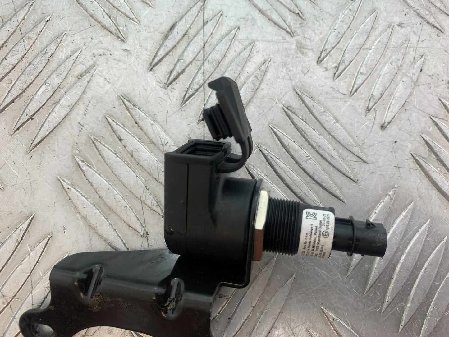 BMW M1000 R USB PORT   YEAR 2023-2024 (CMB1140)