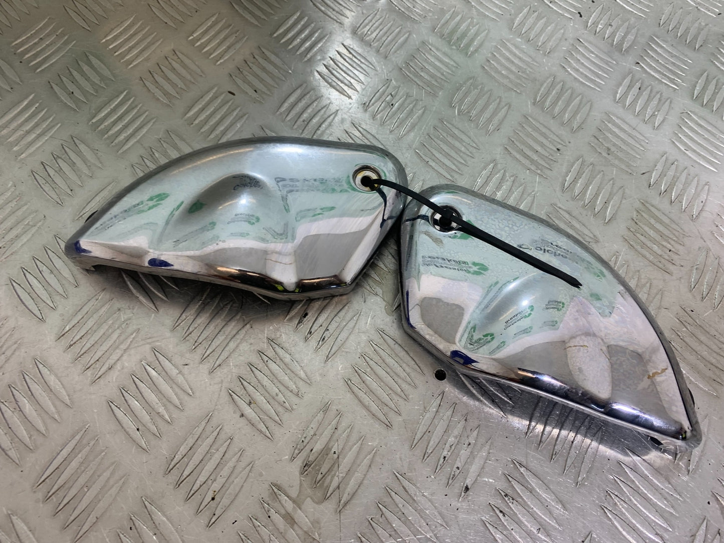 SUZUKI GSF1200  GSF 1200 BANDIT AIRBOX CHROME COVERS YEAR 1997-2000 (CMB1149)