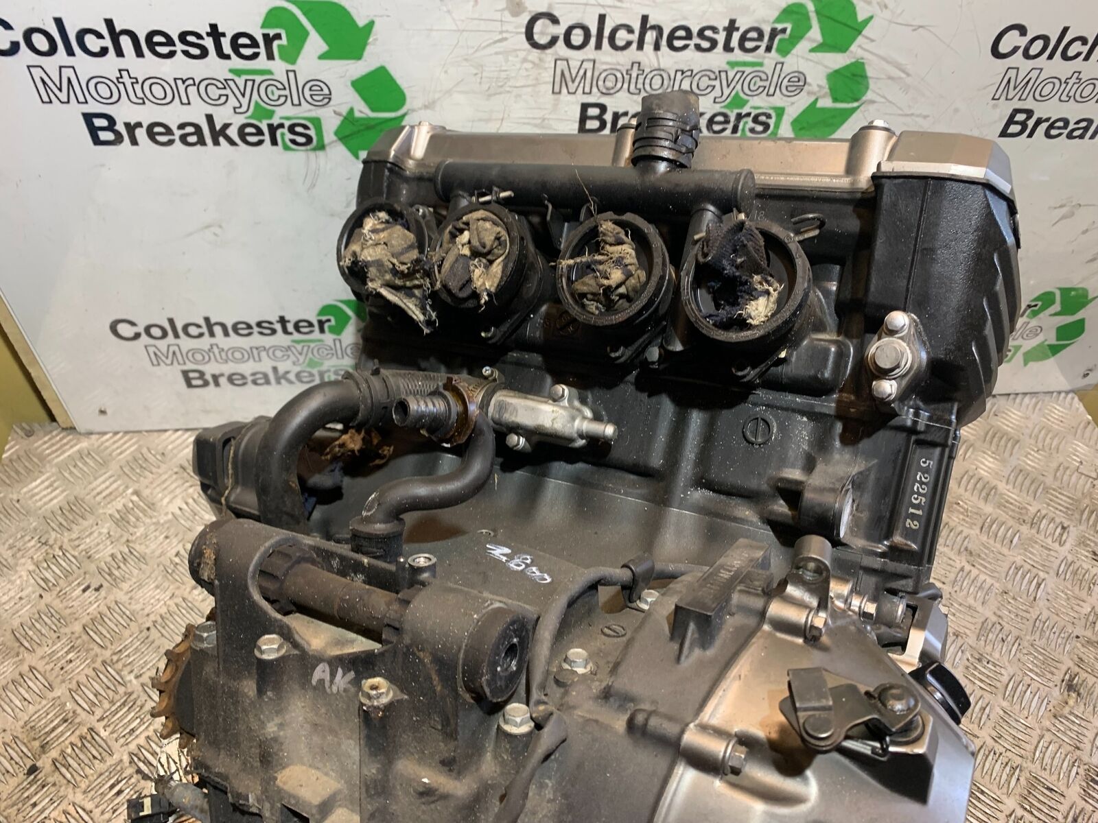KAWASAKI Z800 Z 800 ENGINE YEAR 2013-2017 (STOCK 925)