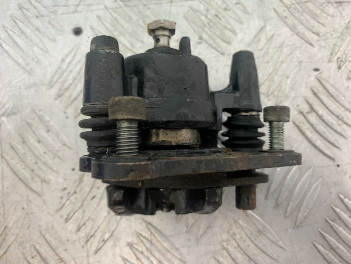 KAWASAKI ZX9R ZX9 C REAR BRAKE CALIPER   YEAR 1998-99 (CMB1213)