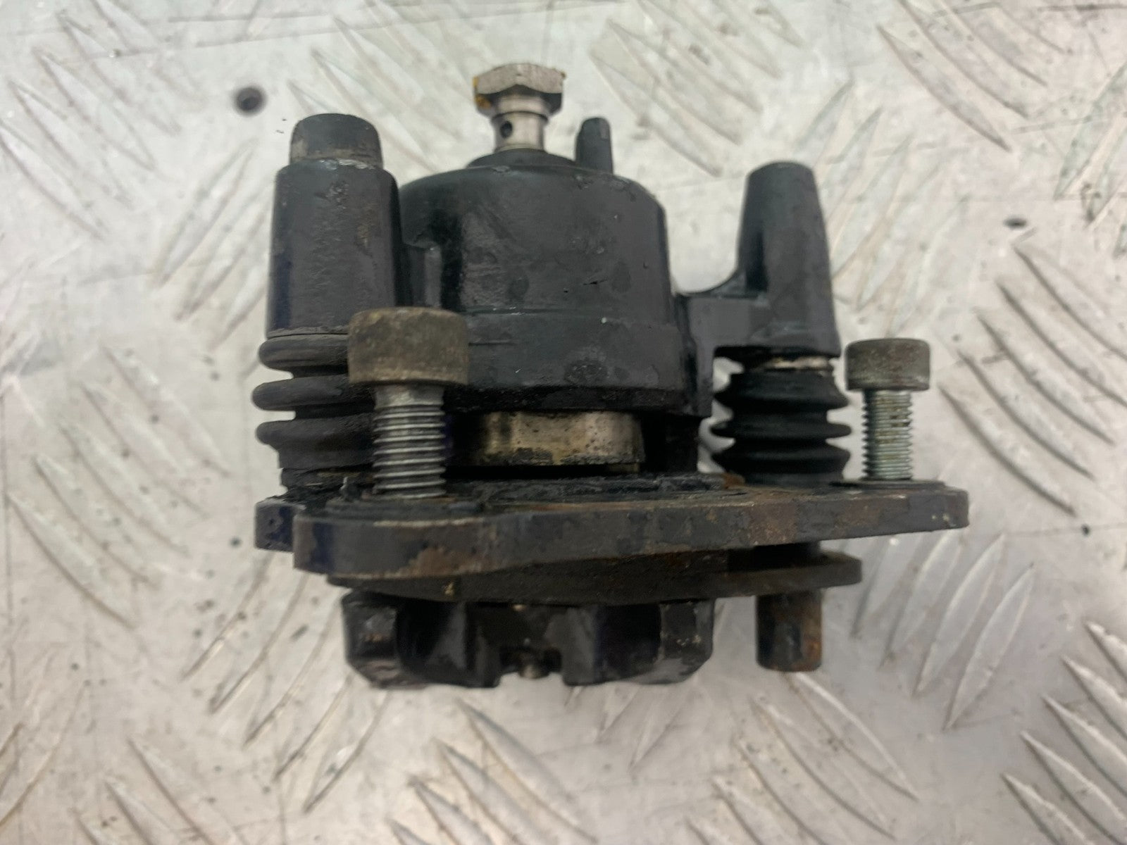 KAWASAKI ZX9R ZX9 C REAR BRAKE CALIPER   YEAR 1998-99 (CMB1213)