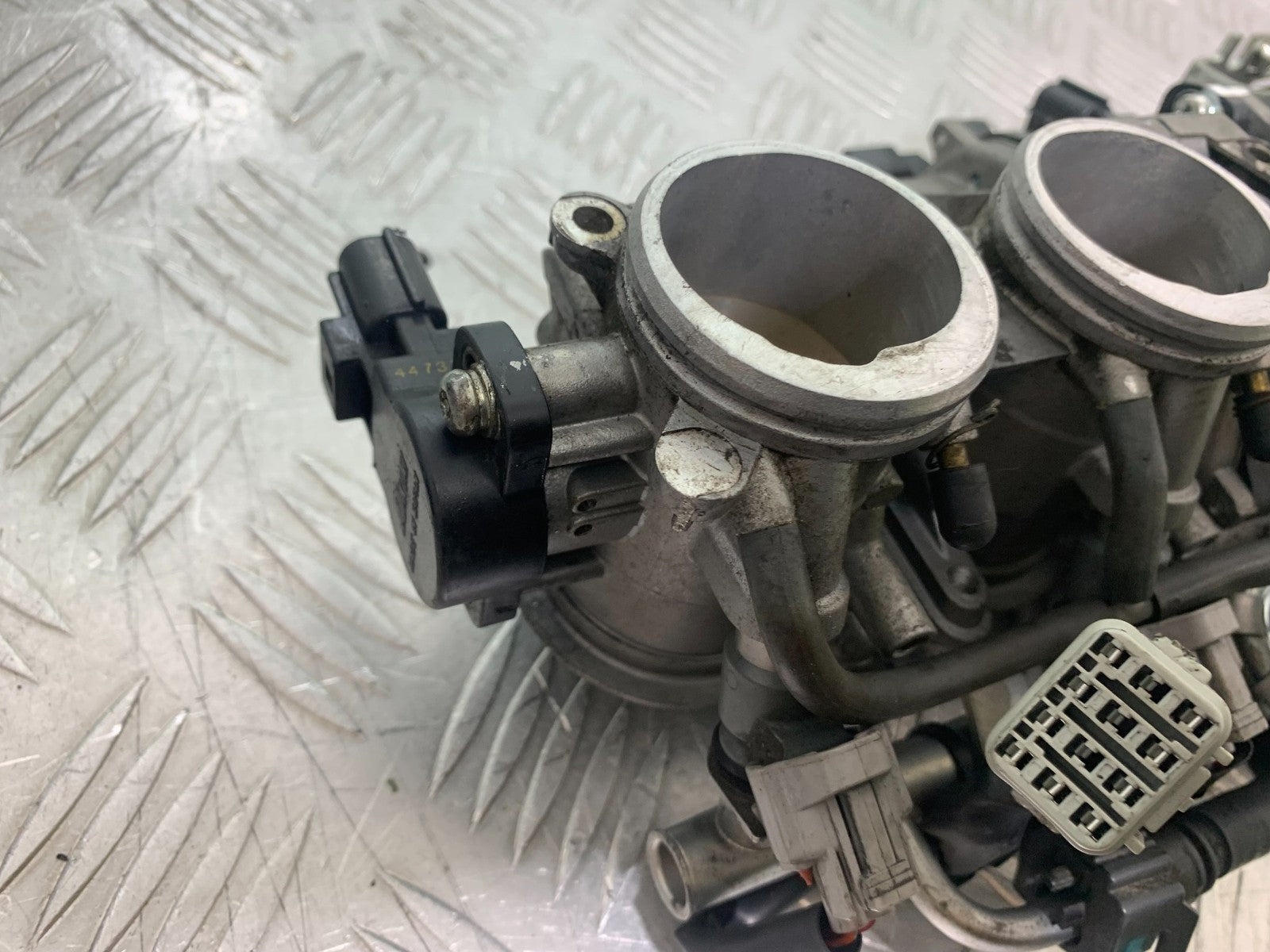 YAMAHA YZF R1 4C8 THROTTLE BODIES  YEAR 2007-2008 (CMB1237)
