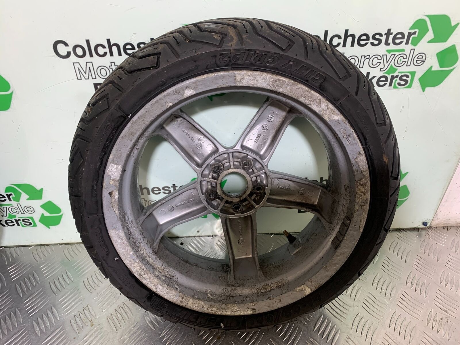 PIAGGIO X EVO 400 REAR WHEEL (GOOD TYRE)  YEAR 2007-2011 (CMB1069)