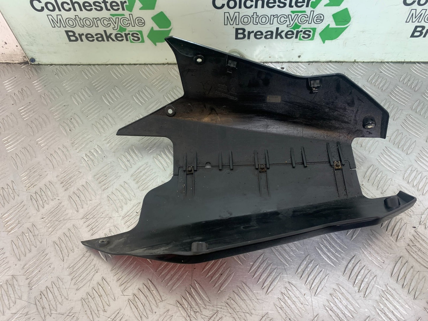 APRILIA RS660 RS 660 BELLYPAN  YEAR 2020-2024 (CMB1202)