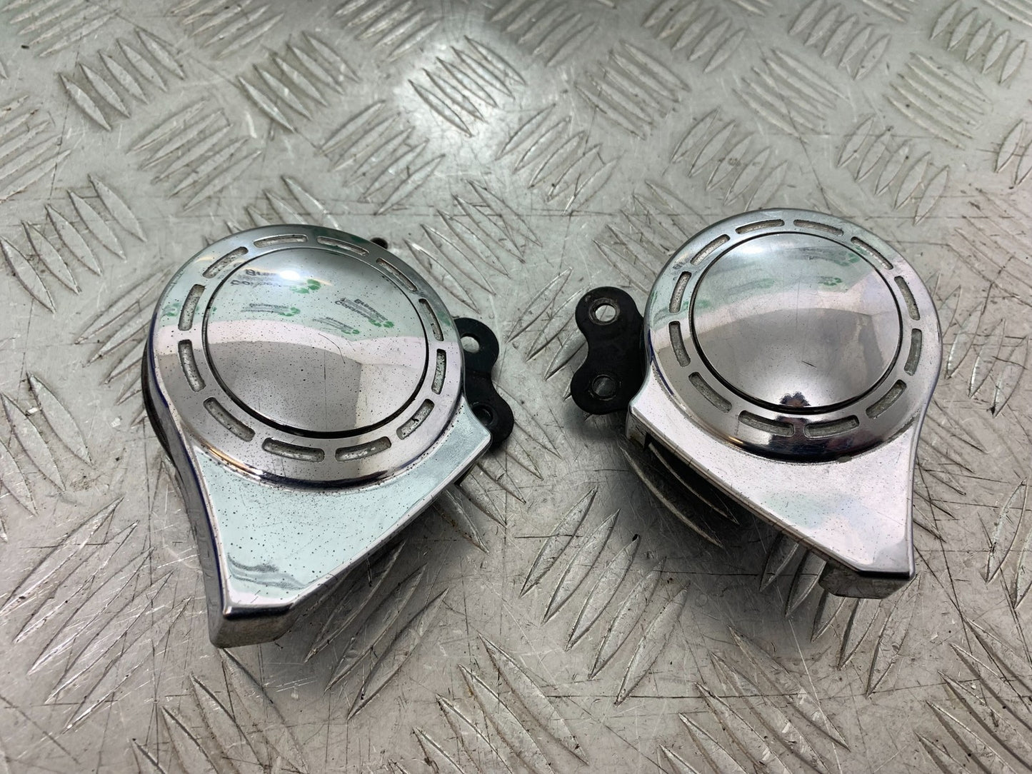 YAMAHA XV1100 XV 1100 VIRAGO HORNS   1990-1999 (CMB1243)
