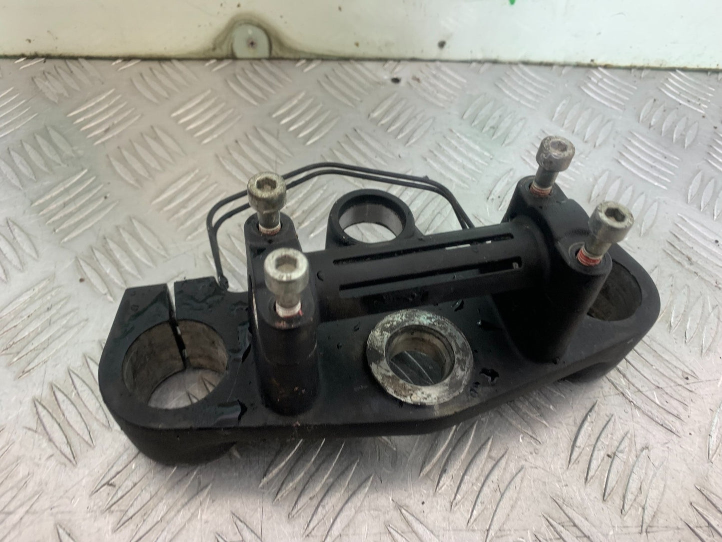 ROYAL ENFIELD HIMALAYAN 411 TOP YOKE   YEAR 2018-2023 (CMB1279)