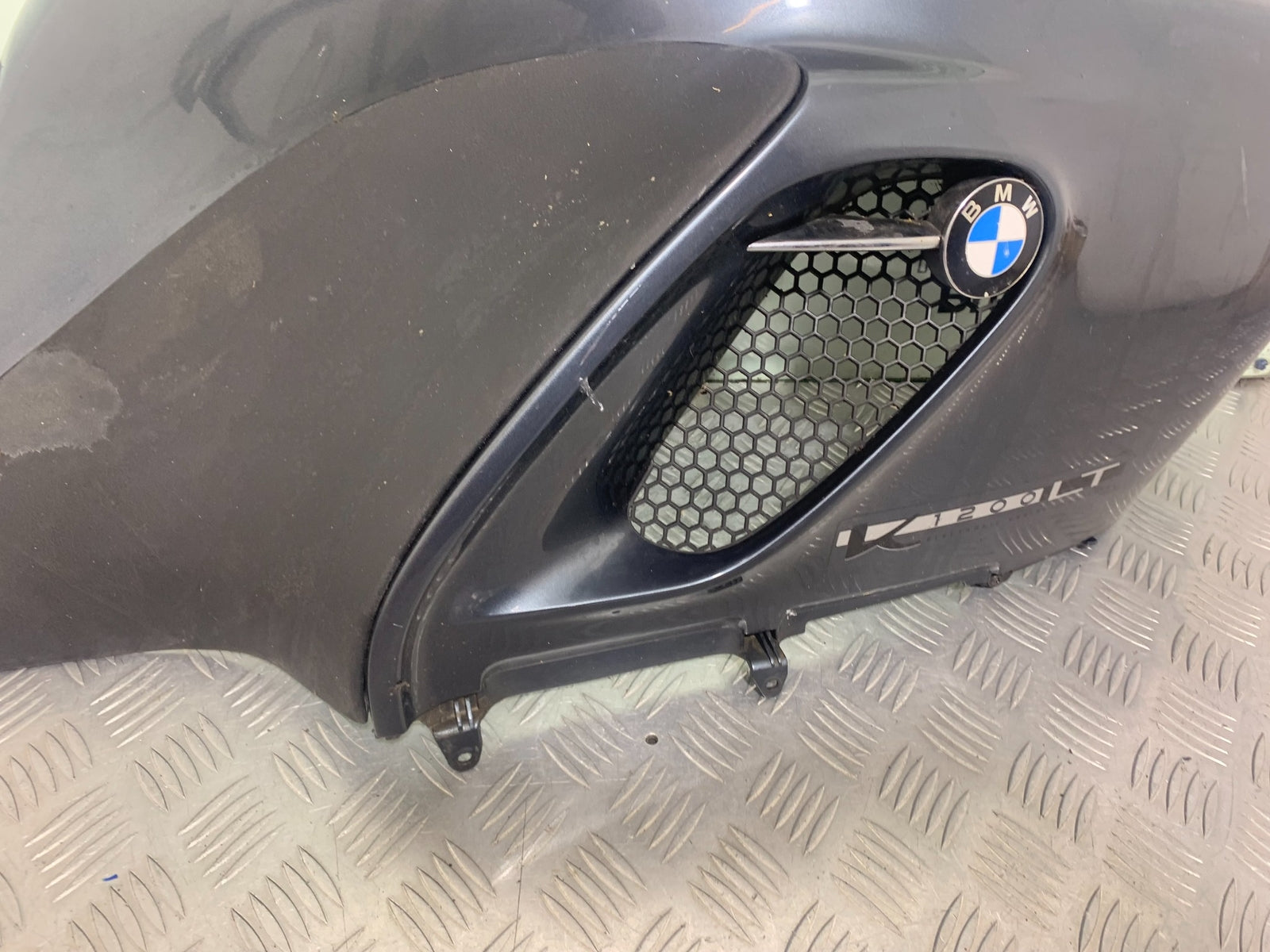 BMW K1200 K 1200 LT RIGHT FAIRING PANEL  YEAR 1999-07 (CMB1138)
