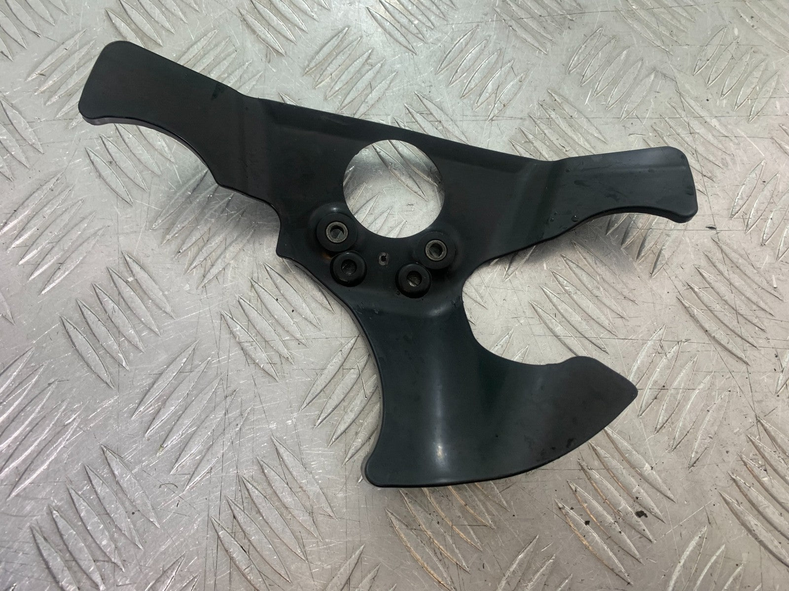 YAMAHA YZF R7 BOTTOM YOKE INFILL COVER  YEAR 2022-2025 (CMB1255)