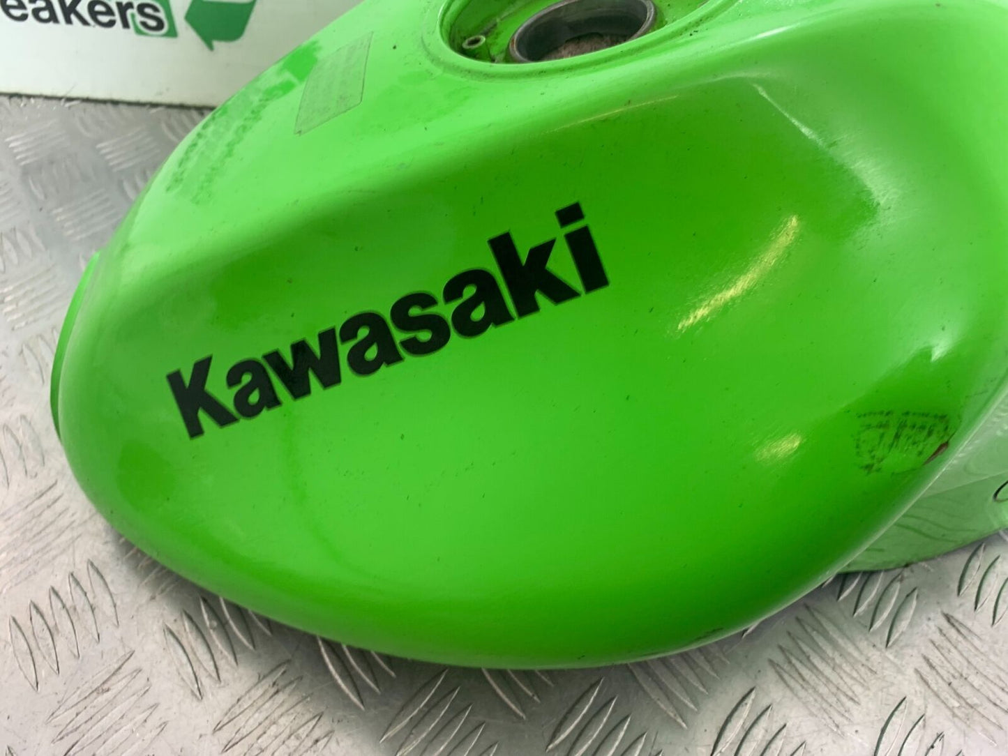 KAWASAKI ER6 F PETROL TANK  YEAR 2005-2008 (CMB1098)