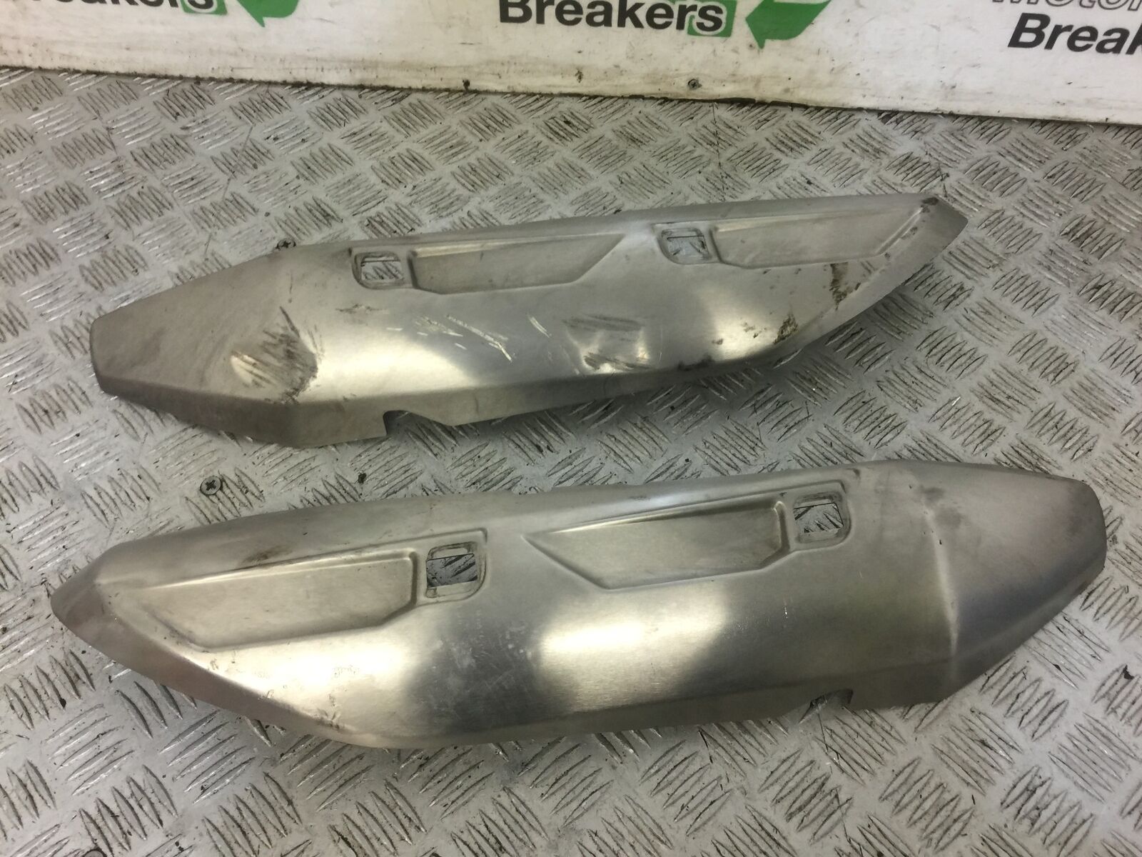 KTM 990 SUPERMOTO EXHAUST SHIELDS  YEAR 2008 (STOCK 662)