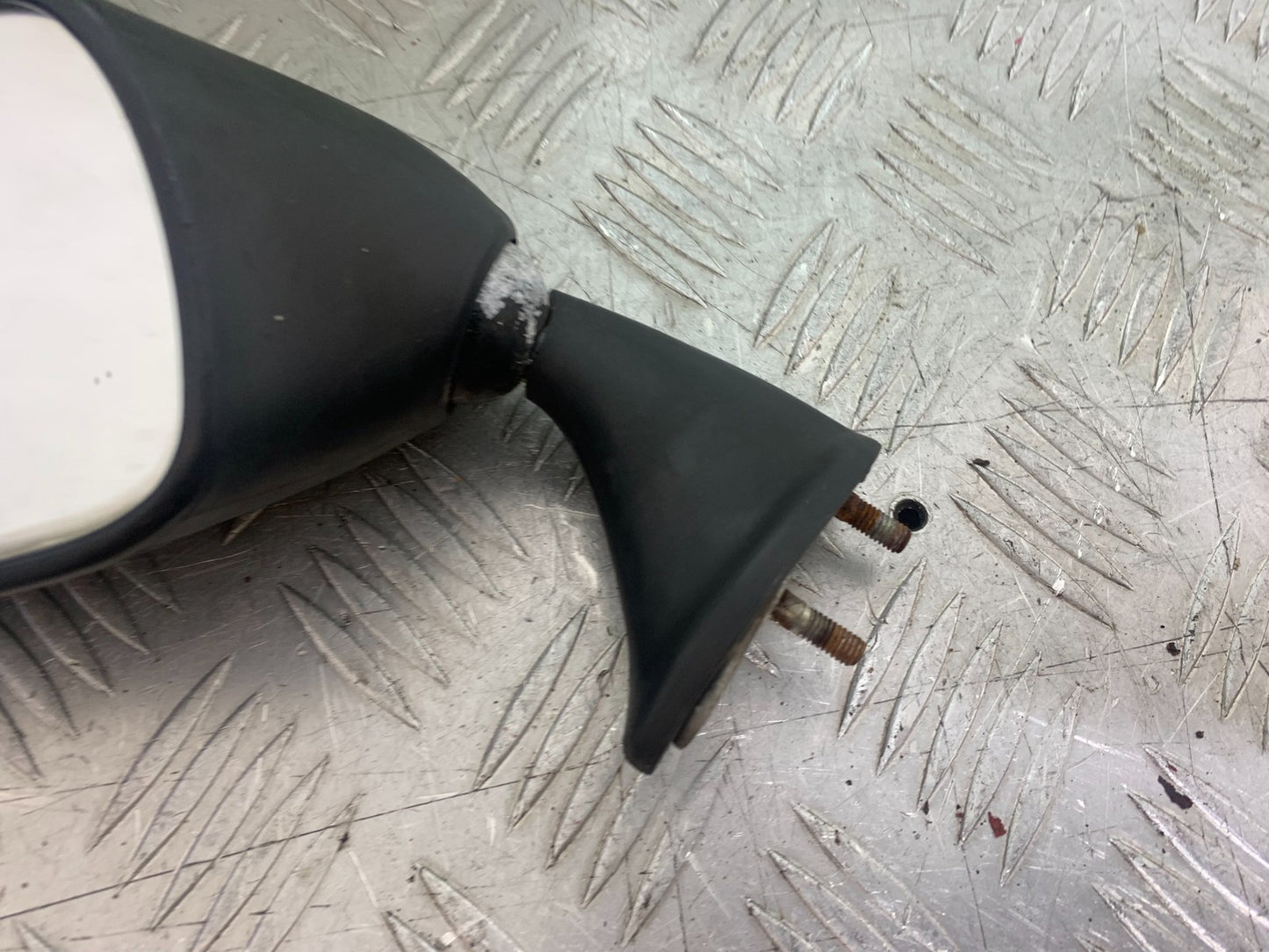 YAMAHA YZF1000 THUNDERACE LEFT MIRROR  YEAR 1997-2000 (CMB1204)