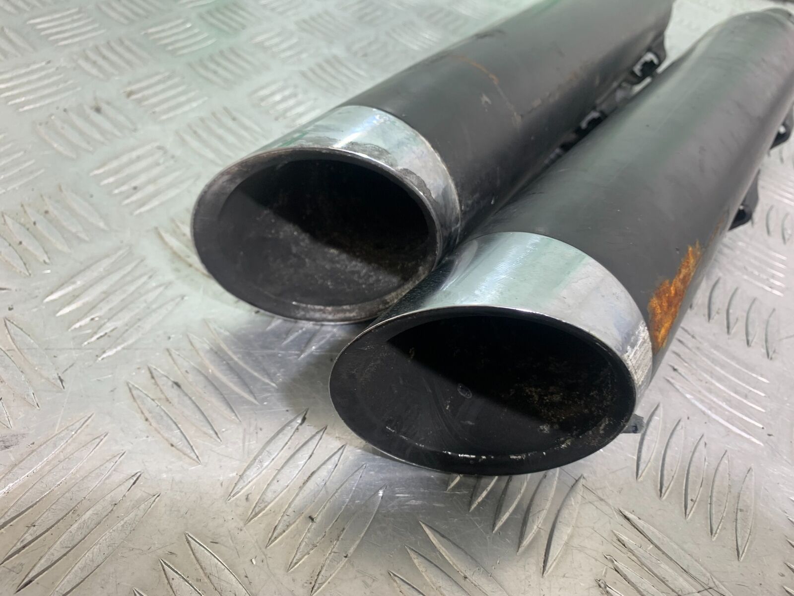 HARLEY DAVIDSON XL883 N IROD SILENCERS   YEAR 2020  (CMB1116)