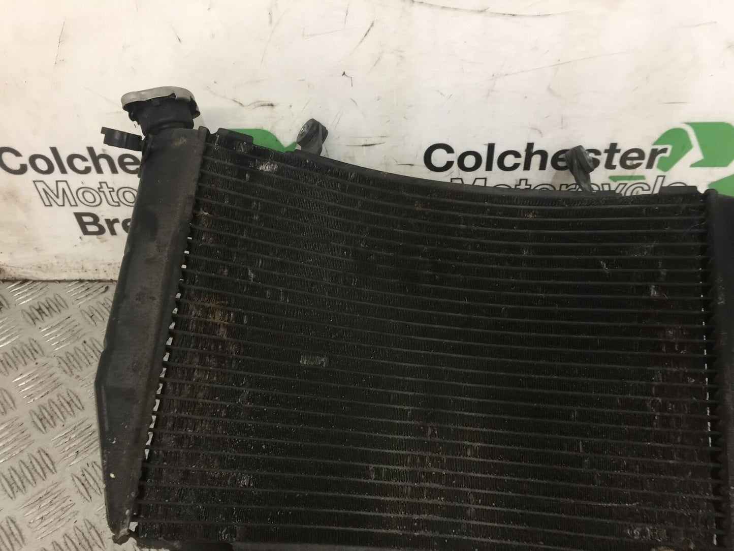 YAMAHA YZF R1 5VY RADIATOR   YEAR 2004-2006 (STOCK 748)