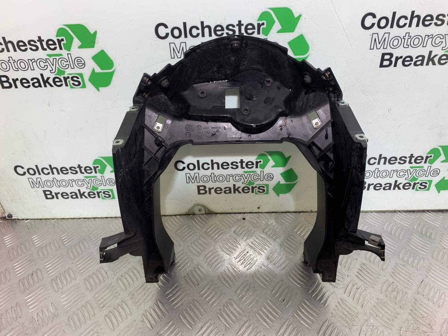 BMW F800 GT CLOCK SURROUND  YEAR 2013-2017 (CMB1248)