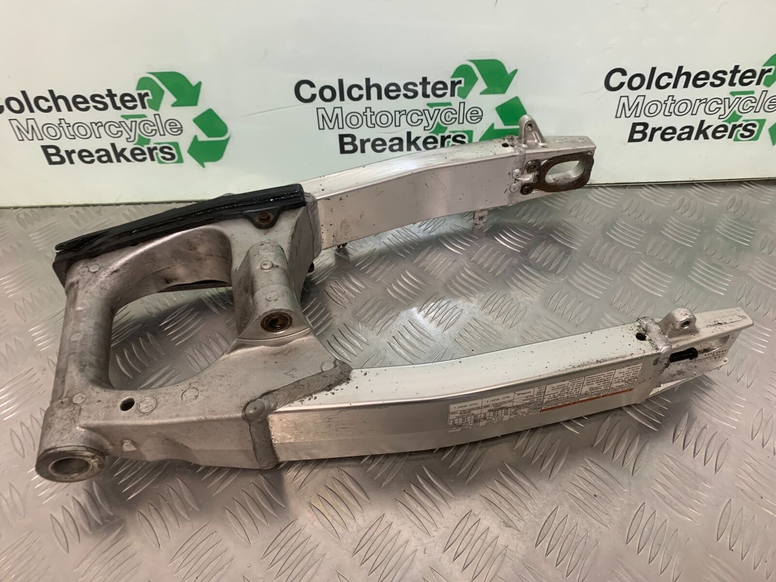 SUZUKI SV1000 SV 1000 K3 SWINGARM YEAR 2004 (STOCK 970)