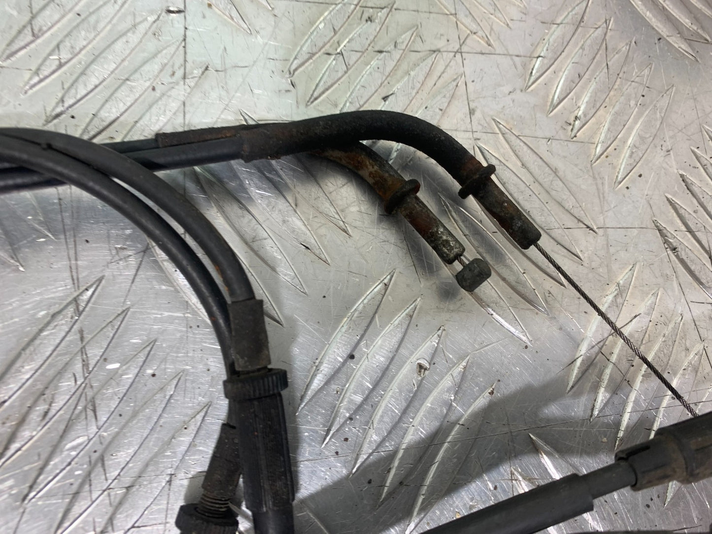 KAWASAKI Z750 Z 750 THROTTLE CABLES  YEAR 2004-2006  (CMB1234)