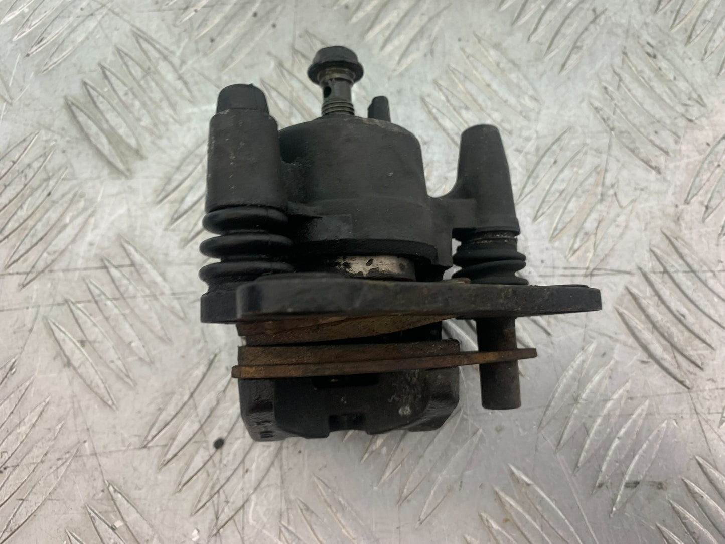 KAWASAKI Z750 Z 750 REAR BRAKE CALIPER YEAR 2004-2006  (CMB1234)