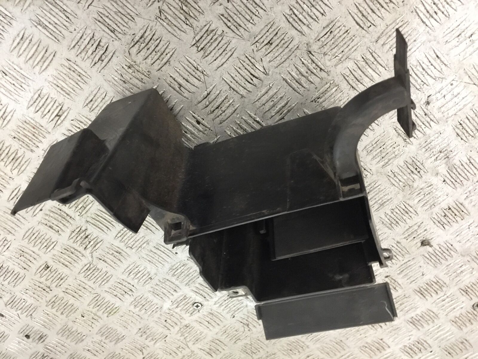 HONDA VT750 SHADOW PHANTOM BATTERY BOX  YEAR 2014 (STOCK 761)
