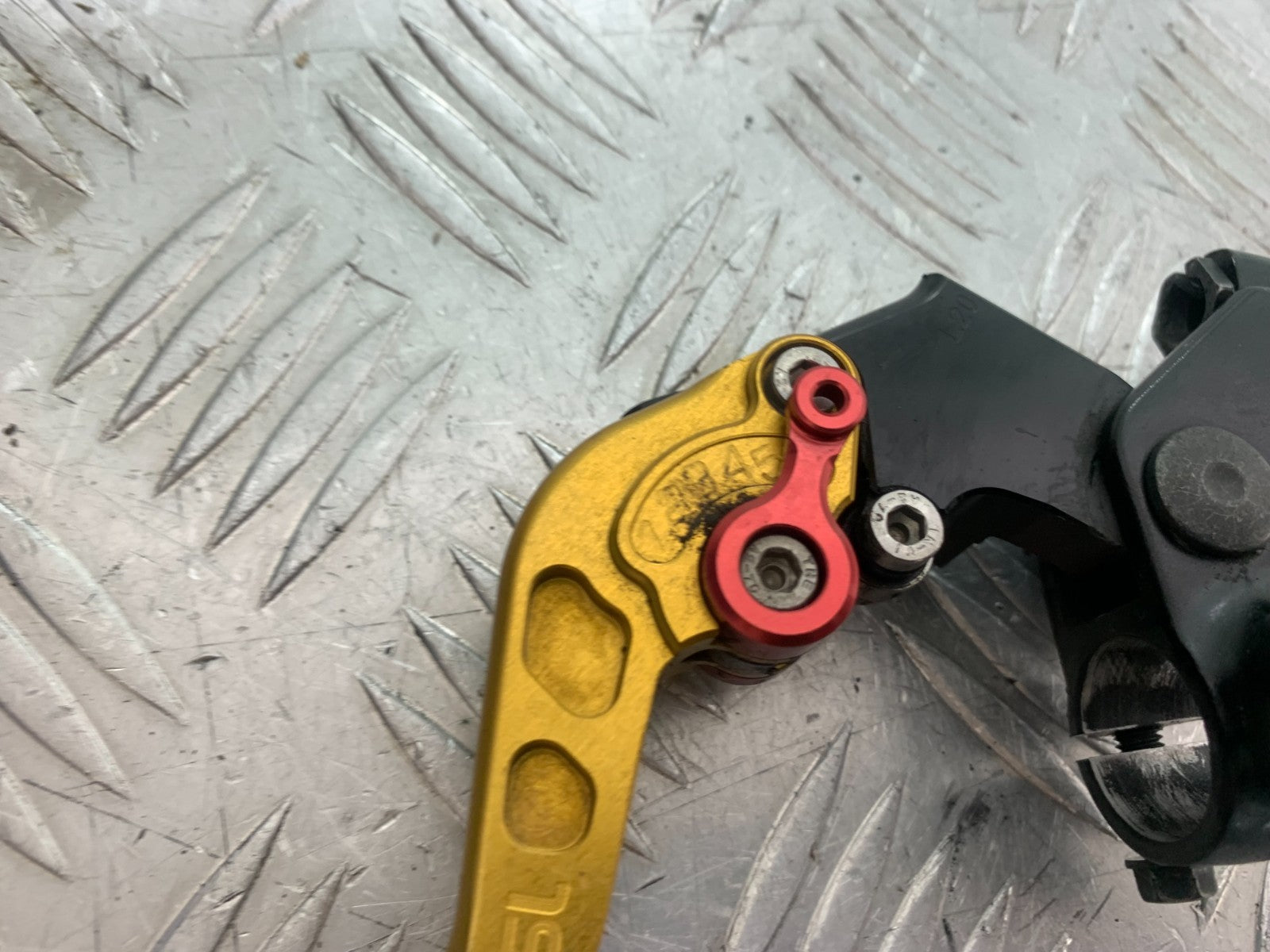 APRILIA TUONO 1000 V4R CLUTCH LEVER AND BRACKET  YEAR 2011-13  (CMB1331)
