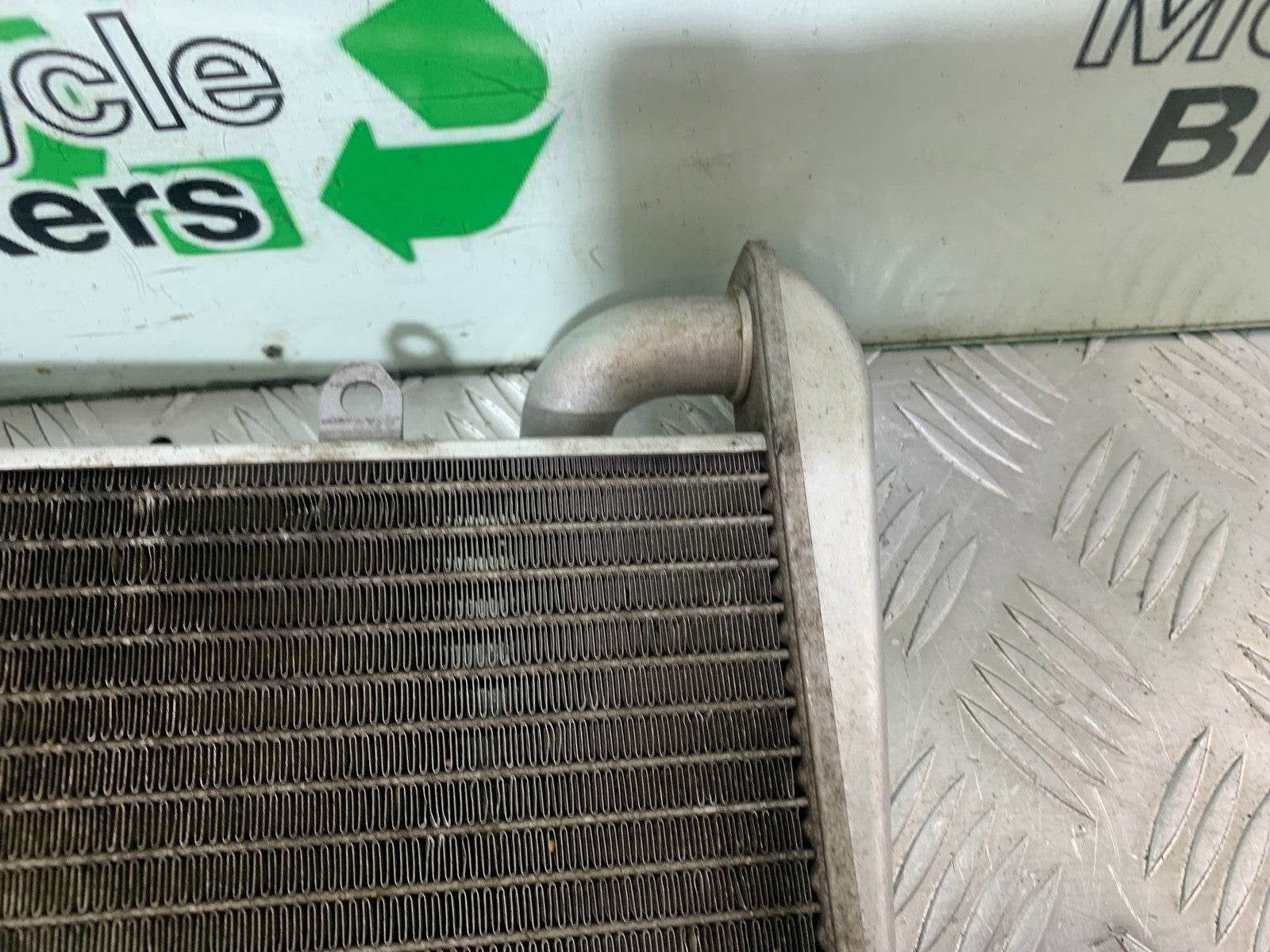 DUCATI 1299 PANIGALE TOP RADIATOR YEAR 2016 (CMB 1187)