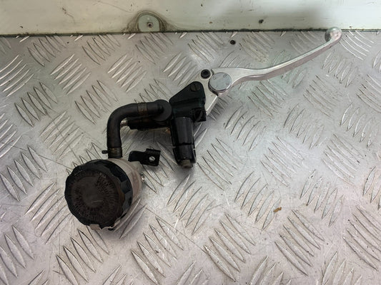 TRIUMPH 1050 SPRINT ST FRONT MASTER CYLINDER   YEAR 2004-2007 (CMB1197)
