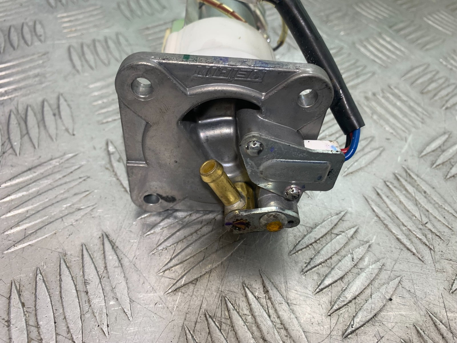 KTM 1290 SUPER DUKE R PETROL PUMP YEAR 2020-2024 (CMB1272)