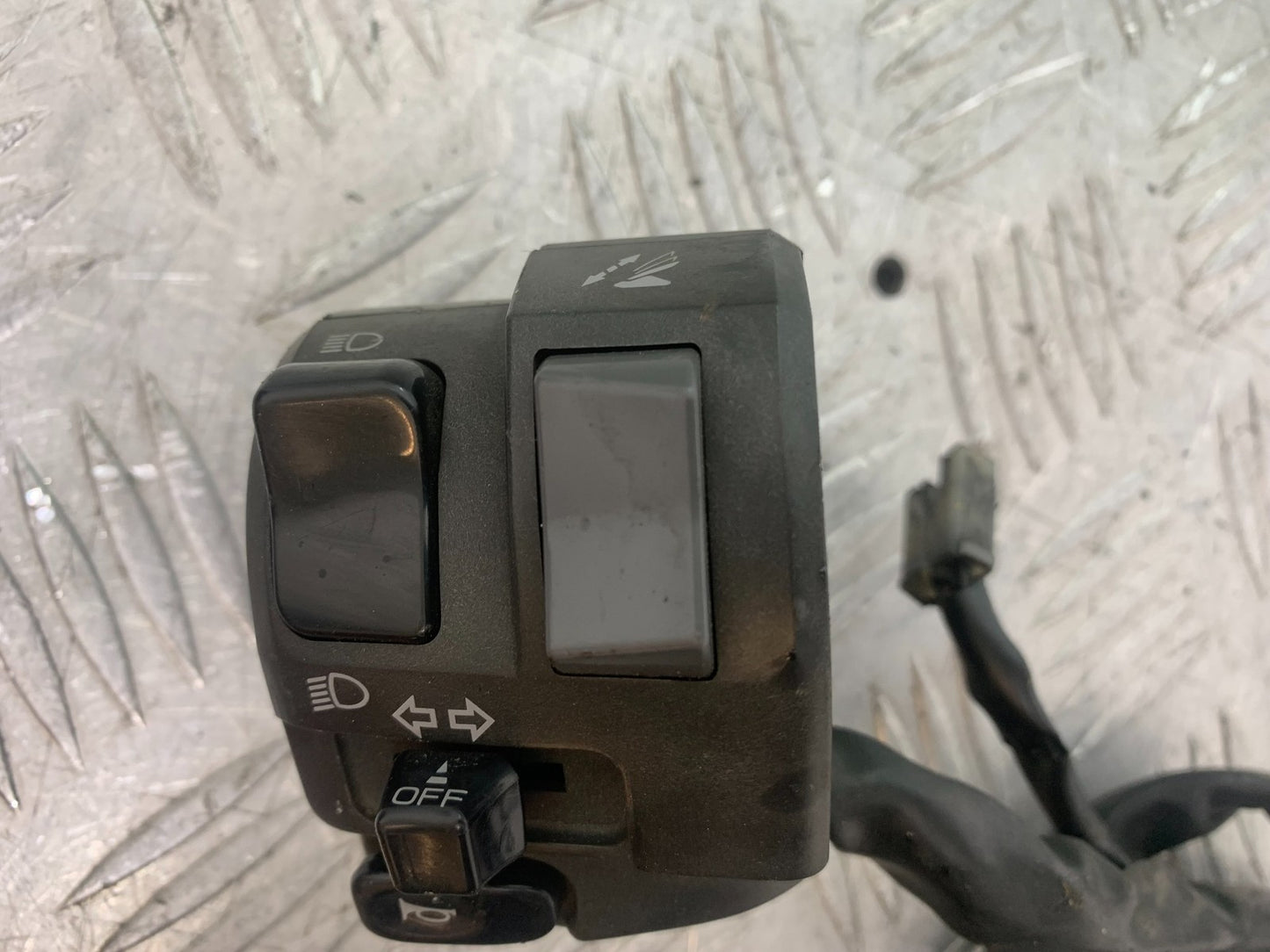 KAWASAKI GTR1400 GTR 1400 LEFT SWITCH GEAR  YEAR 2007-2009 (CMB1306)