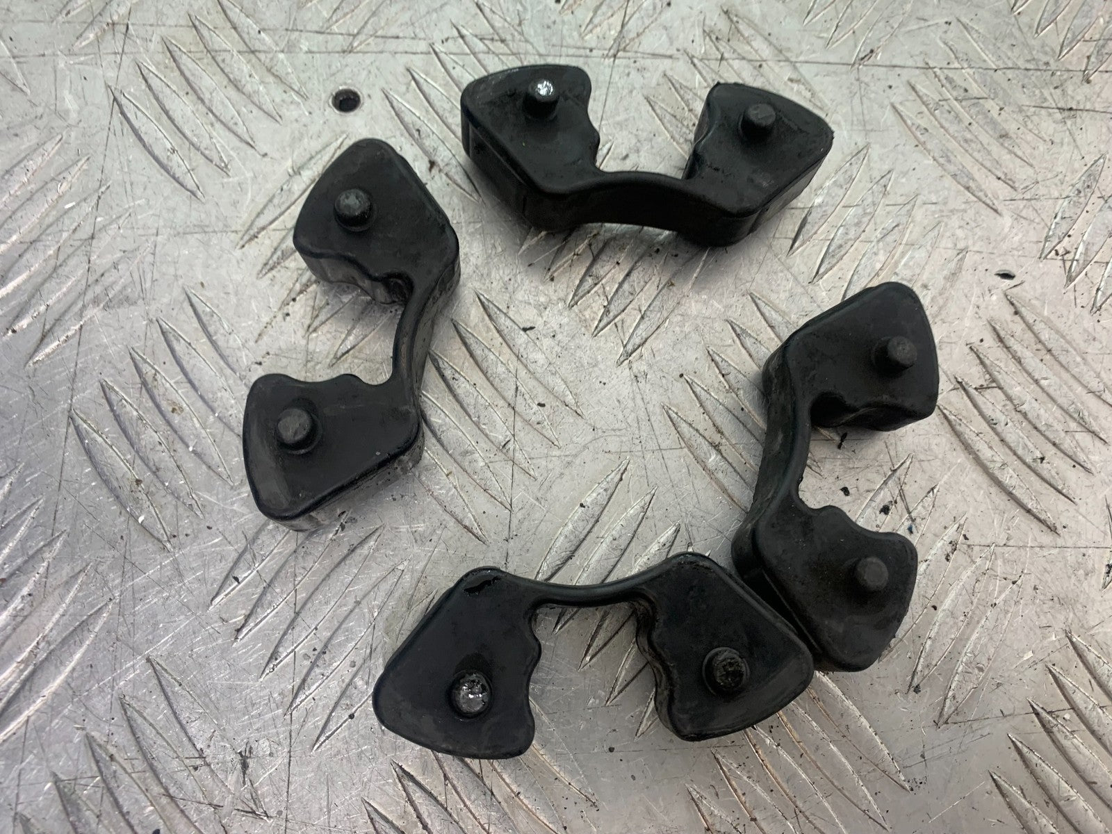 KAWASAKI ZX9R ZX9 C CUSH DRIVE RUBBERS  YEAR 1998-99 (CMB1213)