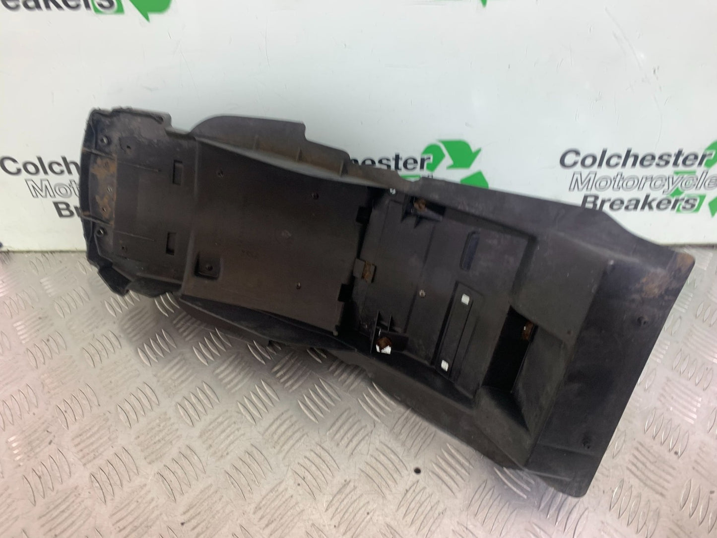 YAMAHA XJR1300 XJR 1300 UNDERTRAY  1999-2003 (CMB1119)