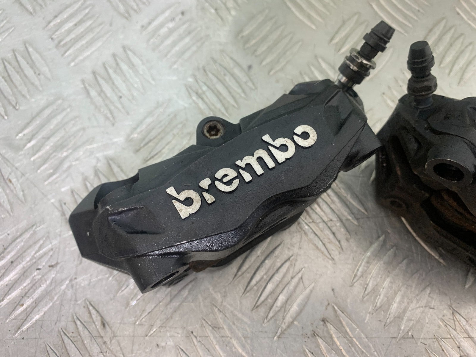 BMW R1200 R 1200 GS FRONT BRAKE CALIPERS   YEAR 2013-2016 (CMB1257)