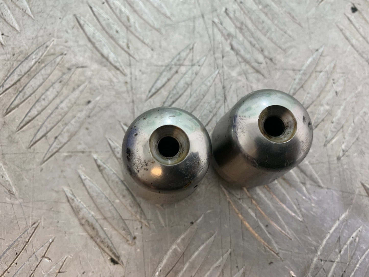 TRIUMPH TROPHY 900 BAR END WEIGHTS  YEAR 1991-95 (CMB1251)
