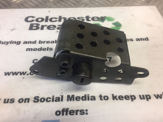 KAWASAKI ZX6R ZX636 C1H REAR SEAT LOCK (NO KEY)  YEAR 2005 2006