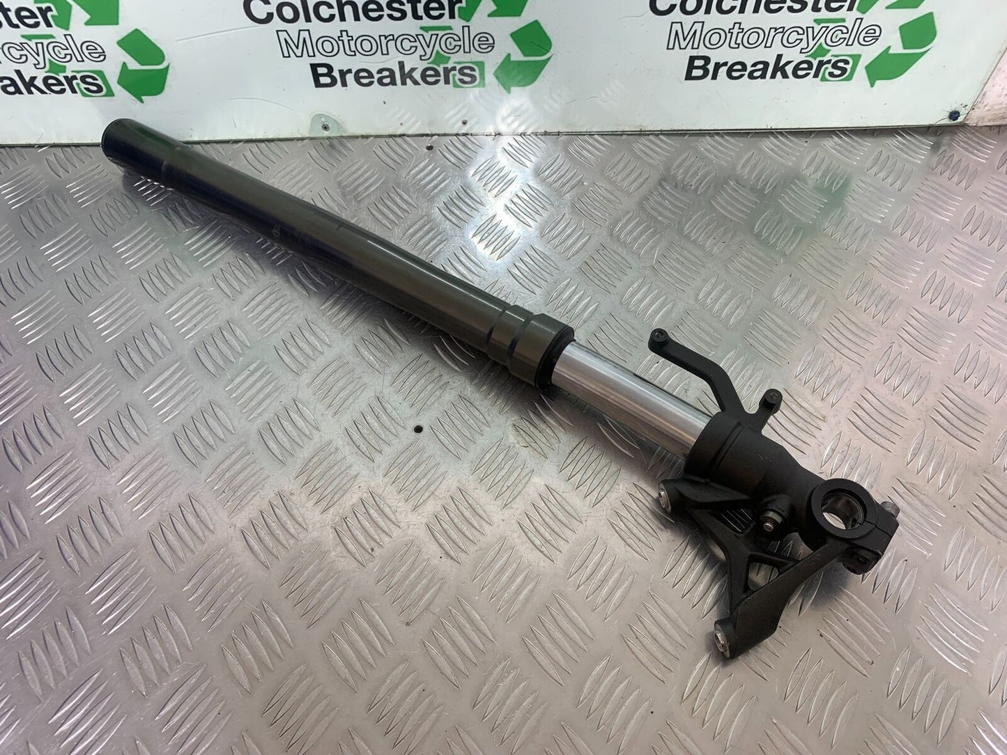 KAWASAKI Z1000 Z 1000 SX RIGHT FORK (BENT) YEAR 2011-13 (CMB1000)