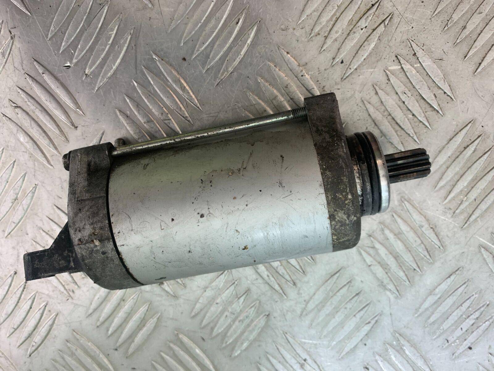KTM 990 SUPERMOTO T STARTER MOTOR  YEAR 2010-2011  (CMB1127)
