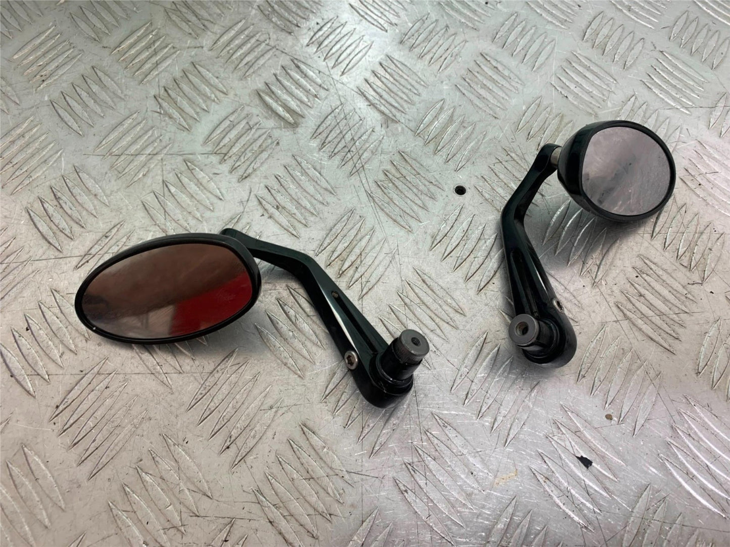 TRIUMPH SPEED TRIPLE R 1050 BAR END MIRRORS  2009 (CMB1183)