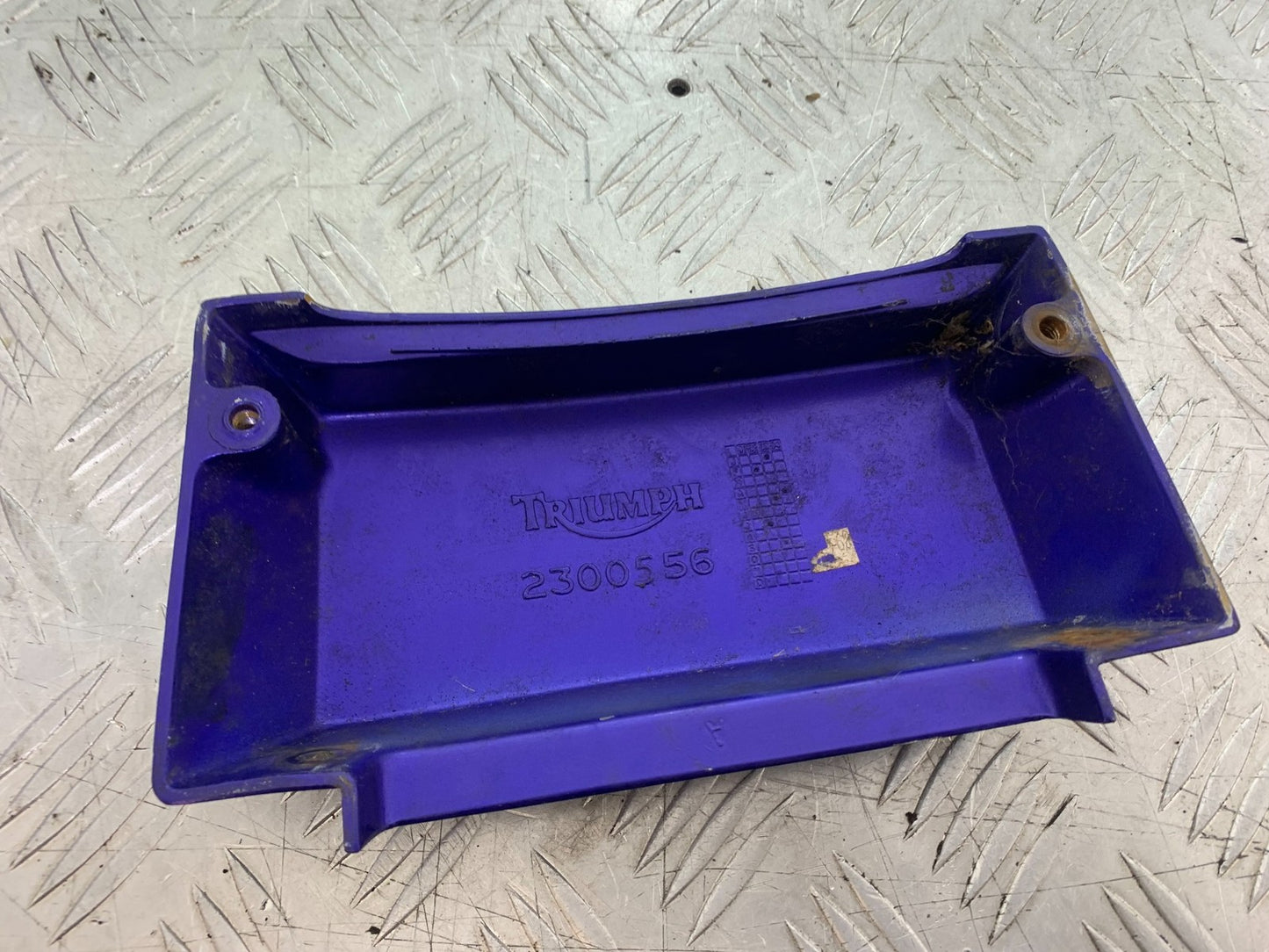 TRIUMPH TROPHY 900 TAIL PIECE JOINER   YEAR 1991-95 (CMB1251)