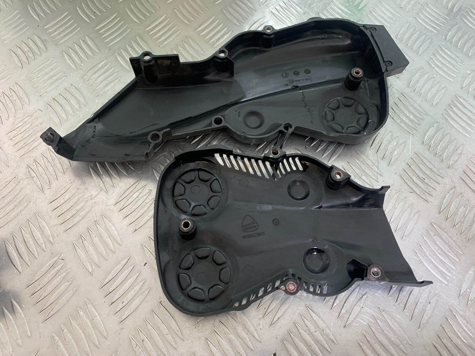 DUCATI STREETFIGHTER 848 ENGINE COVERS   YEAR 2011-2016 (CMB1050)