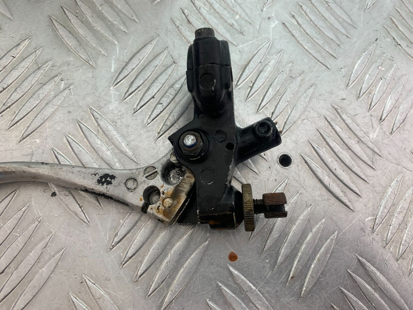 HONDA CBR600 CBR 600 F2 CLUTCH LEVER AND BRACKET  YEAR 1991-1993 (CMB1114)