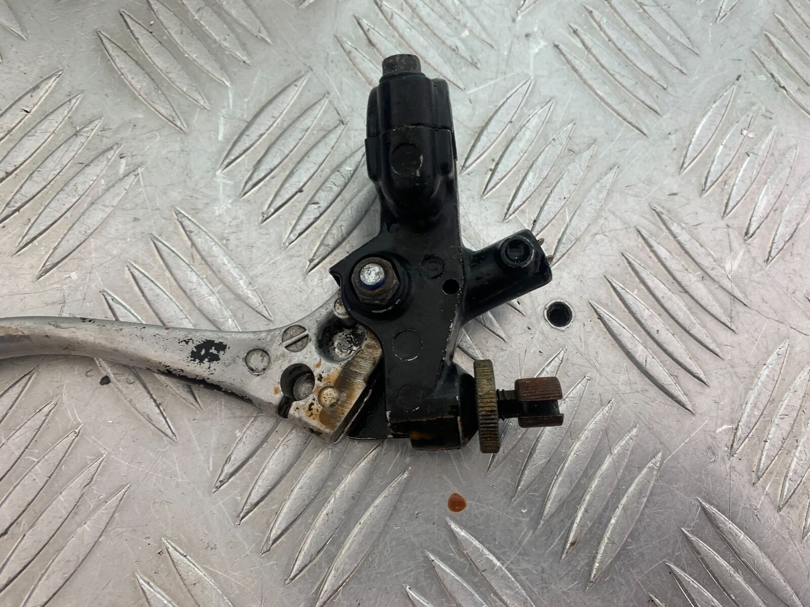 HONDA CBR600 CBR 600 F2 CLUTCH LEVER AND BRACKET  YEAR 1991-1993 (CMB1114)