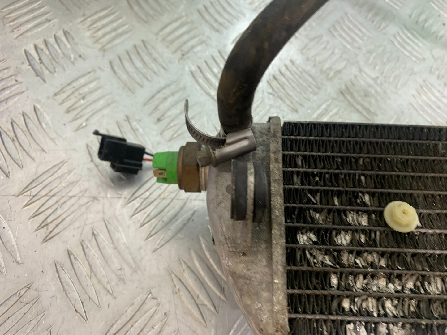 YAMAHA XMAX 250 XMAX 250 RADIATOR AND FAN  YEAR 2006-09 (CMB1201)